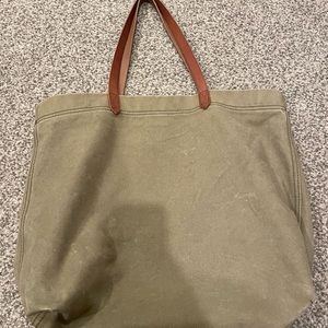 Madewell medium The Transport Tote green “British surplus” color